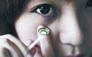 美瞳怎么戴图解，美瞳怎么戴新手一次成功